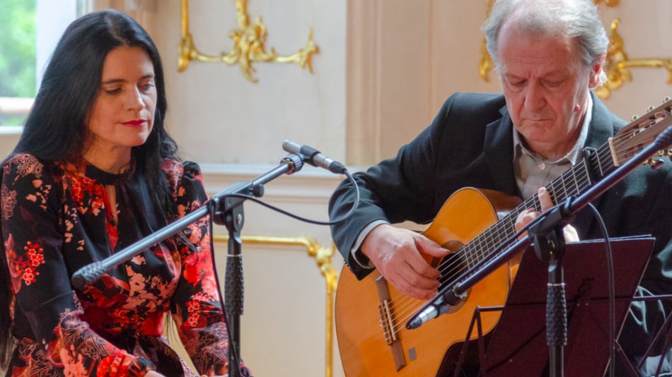 Csendes éj-Kővári Eszter énekművész koncertje